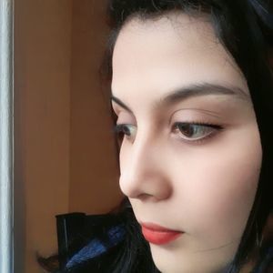 Meet your Posher, Raquel